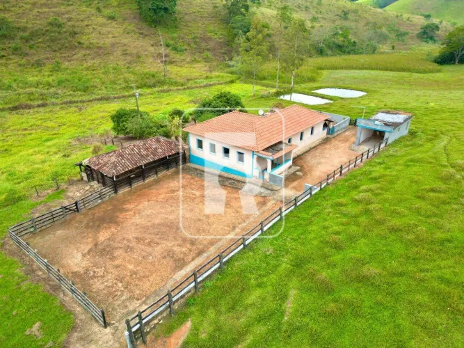 Sítio à venda, 5 quartos, 1 vaga, Centro - Itaverava/MG