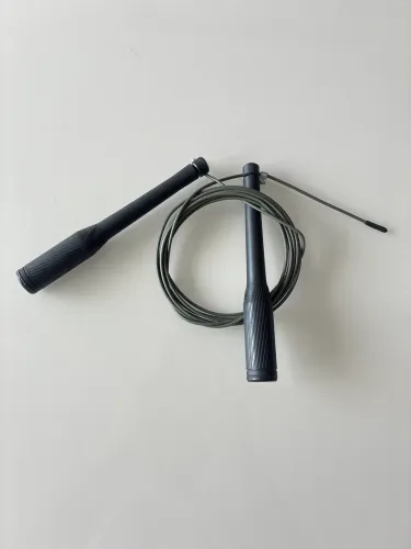 Corda para pular cabo de aço com swivel manopla
