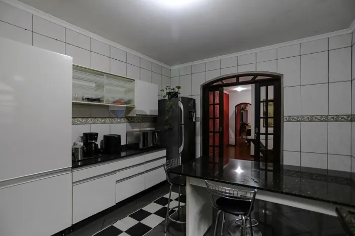 Sobrado à Venda com 133 m², 3 Dormitórios e 4 Vagas, na Vila Nova em Ferraz de Vasconcelos