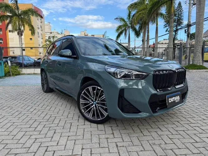 BMW IX1 Xdrive 30 M Sport (elétrico) 2024