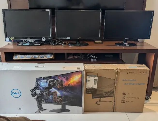 Kit 5 monitores a partir de 24 polegadas