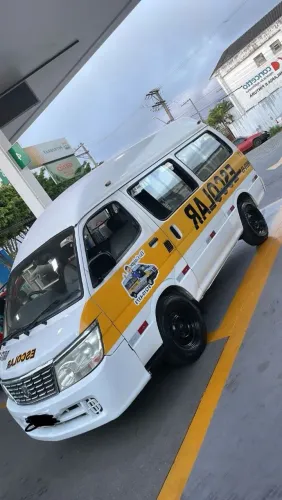 Jinbei Topic Escolar L 2.2 8V/ 2.0 16V 4P 2013