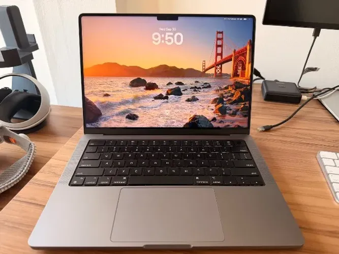 MacBook Pro 14" - Apple M1 Pro 16Gb | 512Gb SSD | AppleCare+ Abril 2027
