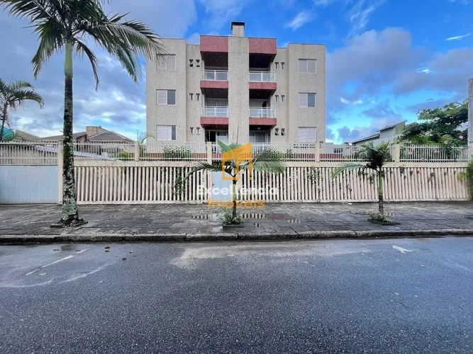 Apartamento a venda na quadra do mar