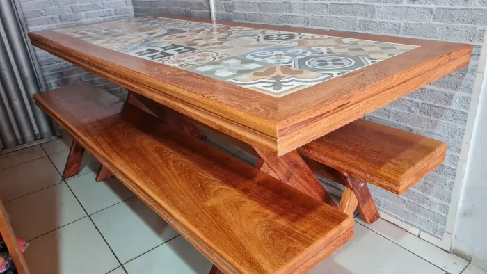 Mesa em madeira
