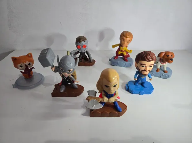 Lote Brinquedos Marvel McDonald's Avengers Disney