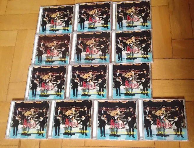 THE BEATLES - LIVE AT THE BEEB - 13 CDs - Coleção "Radio-Active" Importado e Raro