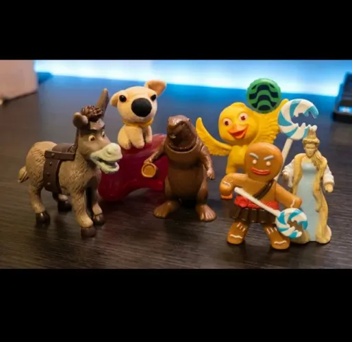 Brinquedos McDonalds 2005 e 2010