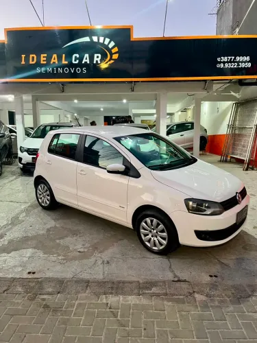 Volkswagen Fox 1.0 MI Total Flex 8V 5P 2014
