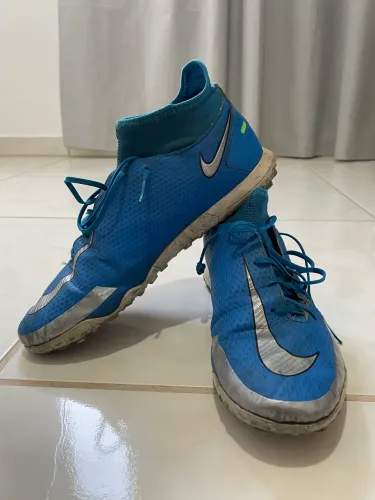 Chuteira Nike Phanton