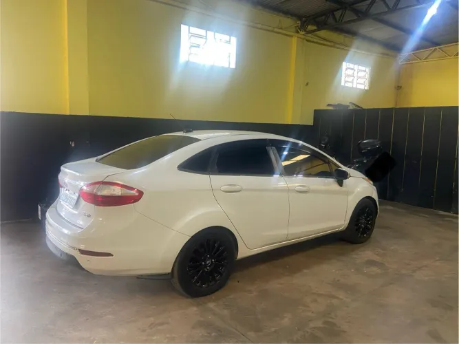 Ford Fiesta Sed. Ti./ti.plus1.6 16V Flex Aut. 2014