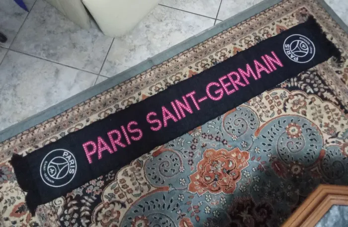 Cachecol PSG Paris Saint Germain futebol francês importado europeu