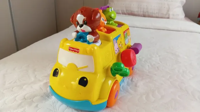 Ônibus surpresa Fisher Price