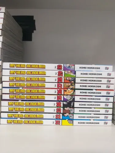 Volumes 21-30 (menos 24) Boku no Hero Academy