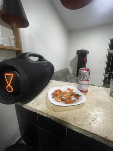 Som JBL bombox 4