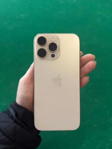 iPhone 16 pro max