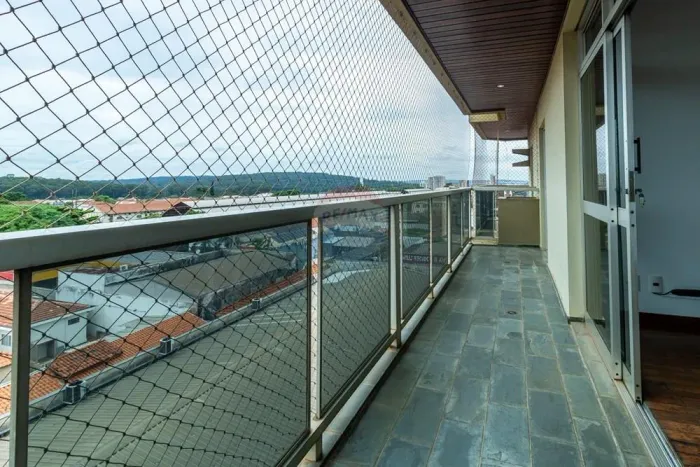 APARTAMENTO AMPLO E CONFORTÁVEL