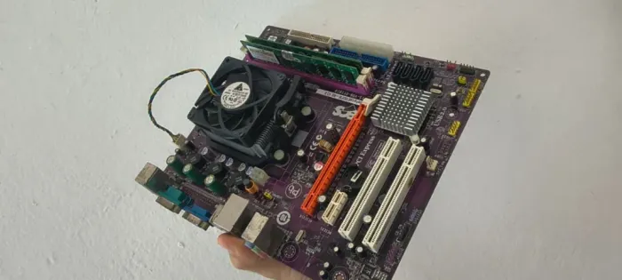 PLACA MÃE GEFORCE6100PM-M2 COM AMD ATHLON 2 E 4GB MEMÓRIA DDR2