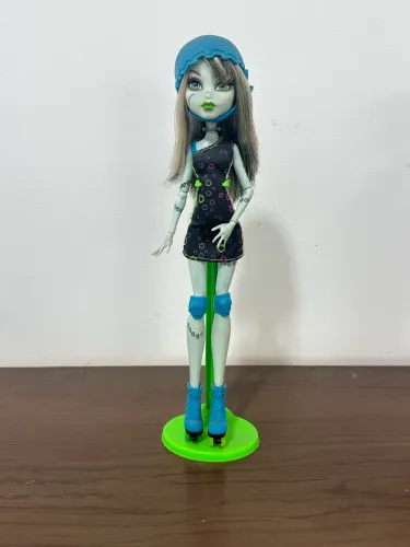 Monster High Frankie Roller Maze 
