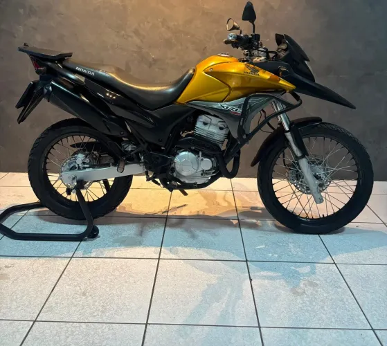 Honda XRE 200 ano 2010