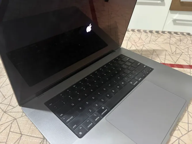Macbook Pro 16 Pol M1 Pro 16Gb Ram 512gb 