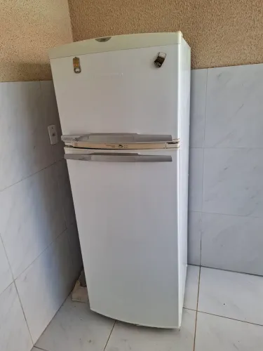 Geladeira Brastenp Dúplex Frostfree 380 lt