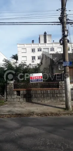 Terreno em Porto Alegre, no bairro Jardim São Pedro, à venda.