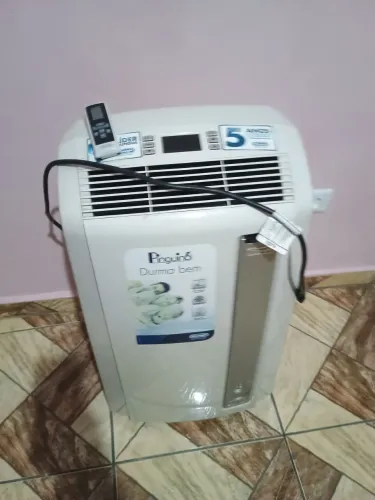 Ar condicionado portátil Delonghi Pinguino