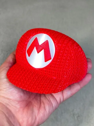 Chapéu Mario decorativo - Super Mario Bros estilo tricô