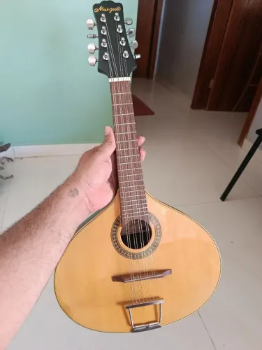 Bandolim semi novo