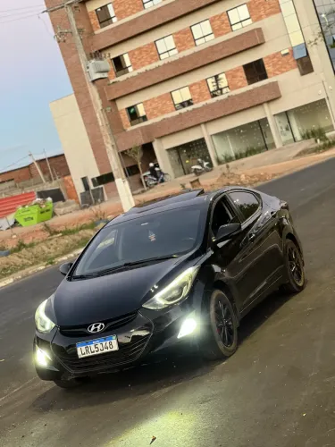 Hyundai Elantra GLS 2.0 16V Flex Aut. 2015