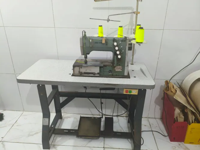 Máquina de costura Galoneira Industrial