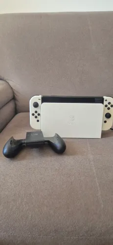 vendo Nintendo switch2 64gb