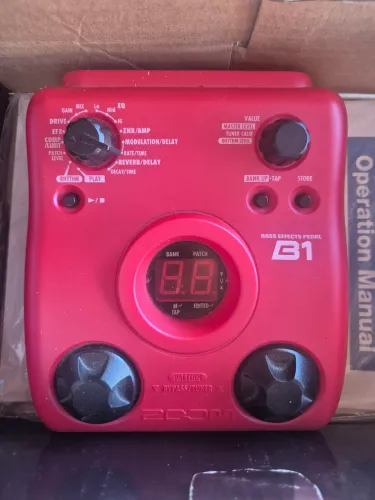 BASS EFFECTS PEDAL B1 ZOMM