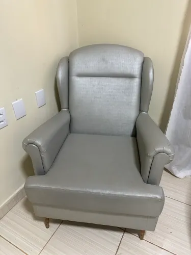 POLTRONA DE AMAMENTAÇÃO