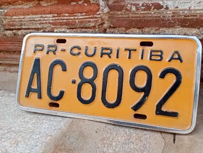 Placa Amarela original Curitiba anos 70