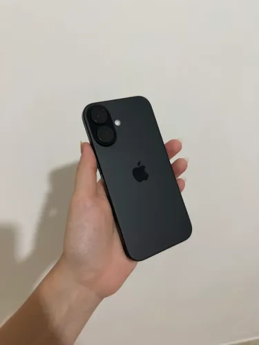 iPhone 16