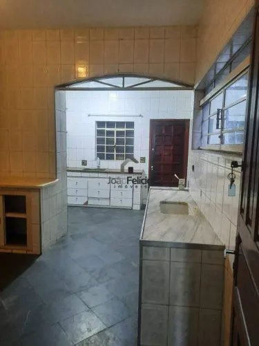 Sobrado para aluguel, 3 quartos, 1 suíte, Vila Magini - Mauá/SP