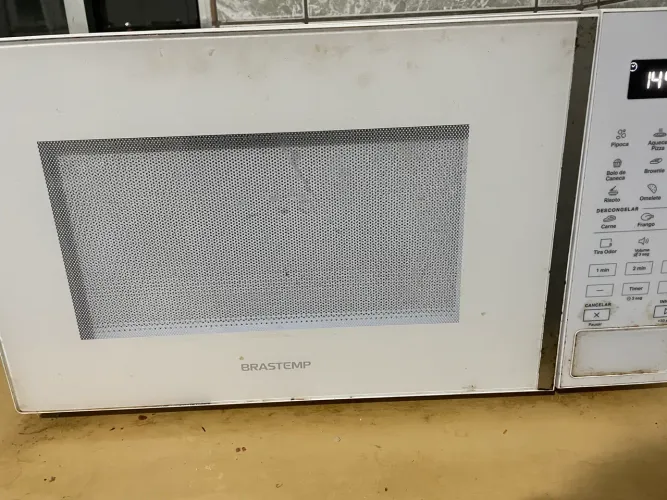 VENDE-SE MICROONDAS BRASTEMP