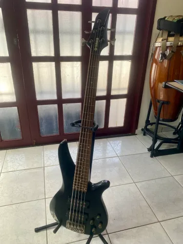Baixo Yamaha RBX375 5 Cordas - Ativo