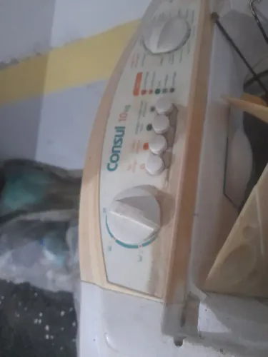 Maquina cônsul 10kilos para retirar peças