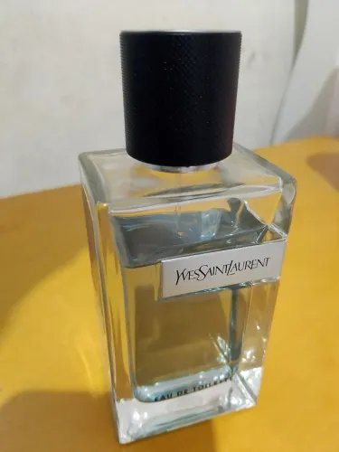 Yves Saint Laurent eau de toiletté