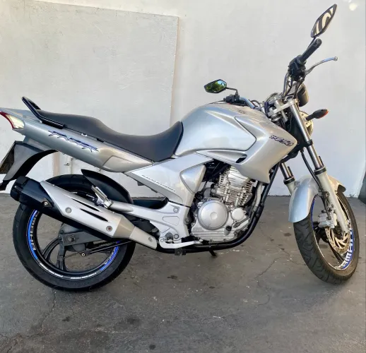 Vendo YAMAHA FAZER 250 09/10