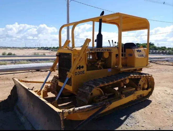 TRATOR DE ESTEIRA KOMATSU D30