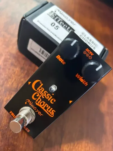 Pedal Classic Chorus - Novo na Caixa!