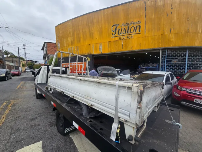 CARROCERIA DE FERRO HYUNDAI HR ORIGINAL USADA