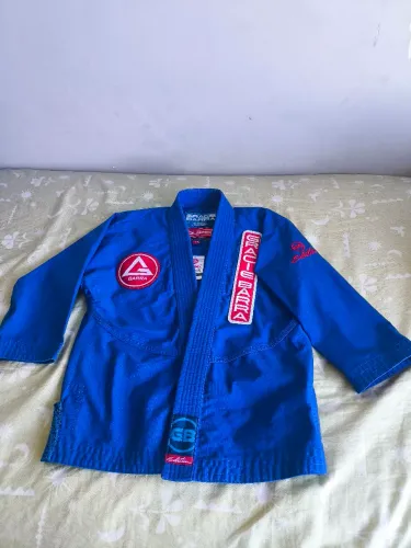 Kimono Gracie Barra original.