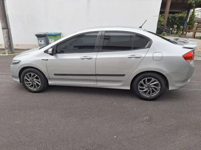 Honda City Sedan DX 1.5 Flex 16V Mec. 2011