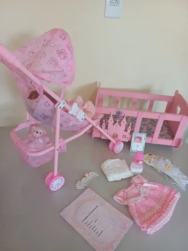 Boneca Bebê Com Acessórios