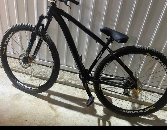 Vende se bike barata